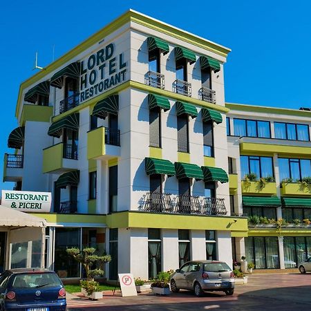 Lord Hotel Tirana Vorë Zewnętrze zdjęcie