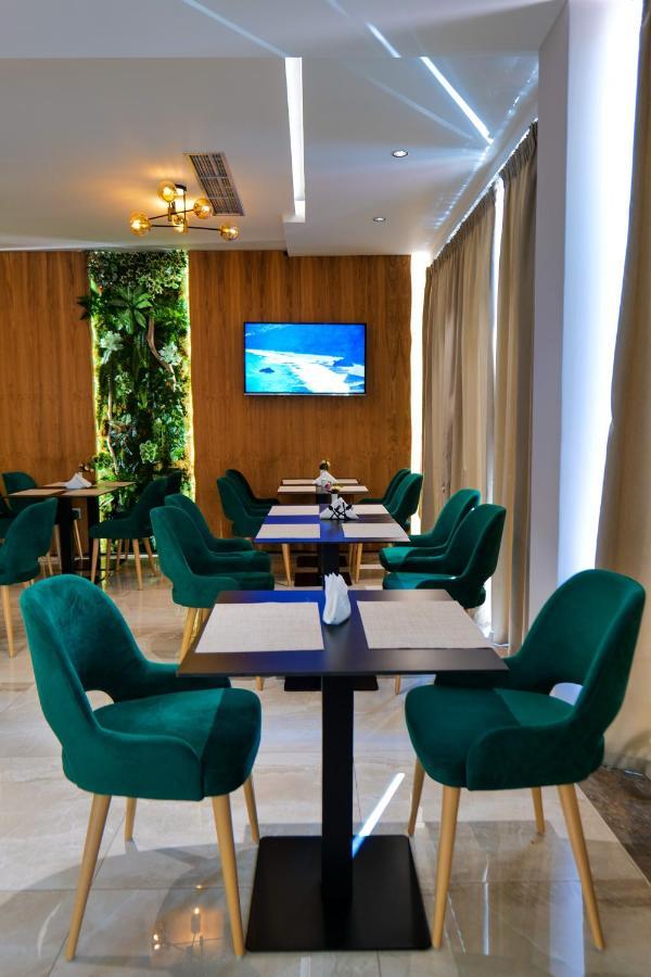 Lord Hotel Tirana Vorë Zewnętrze zdjęcie