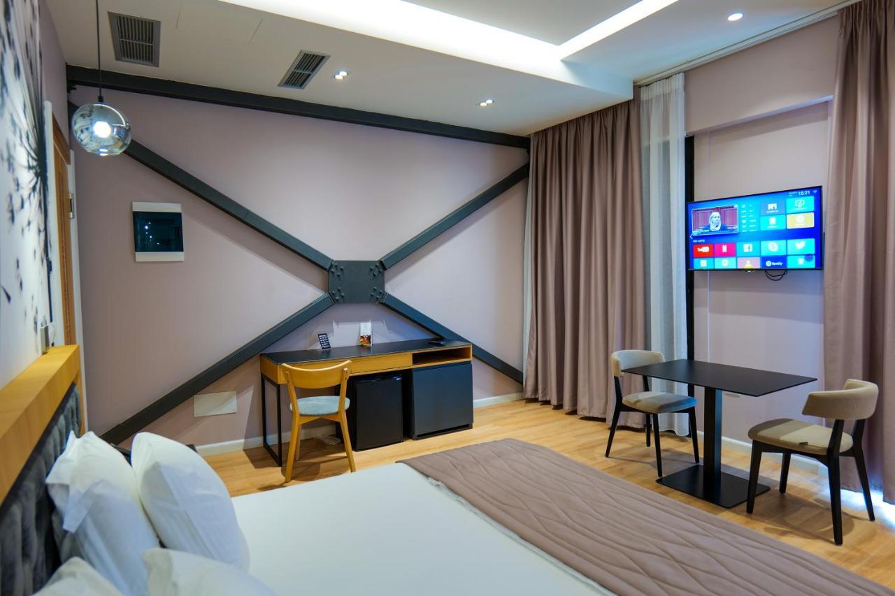 Lord Hotel Tirana Vorë Zewnętrze zdjęcie