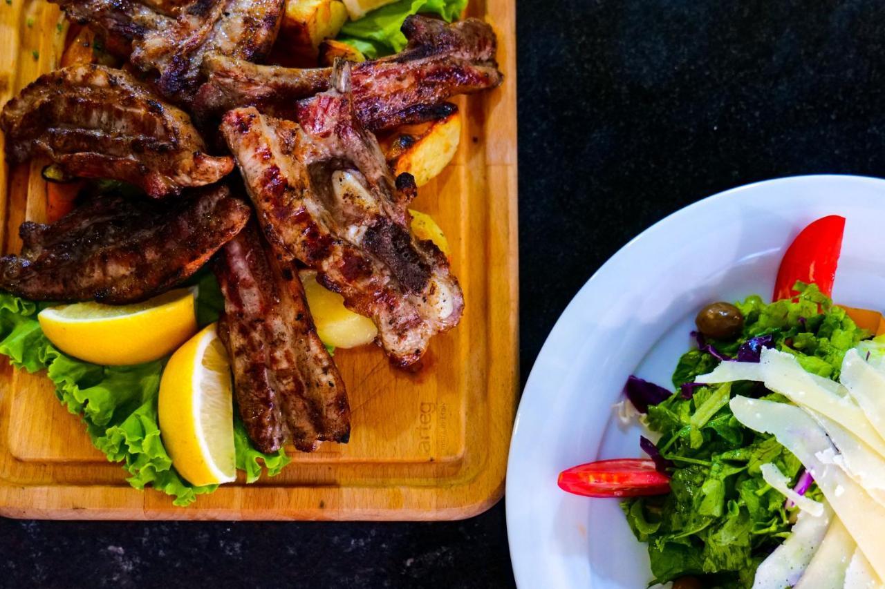 Lord Hotel Tirana Vorë Zewnętrze zdjęcie