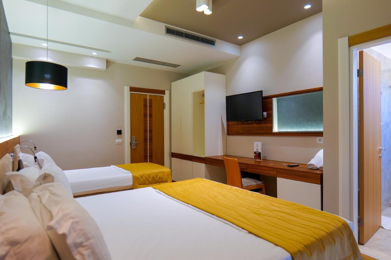 Lord Hotel Tirana Vorë Zewnętrze zdjęcie