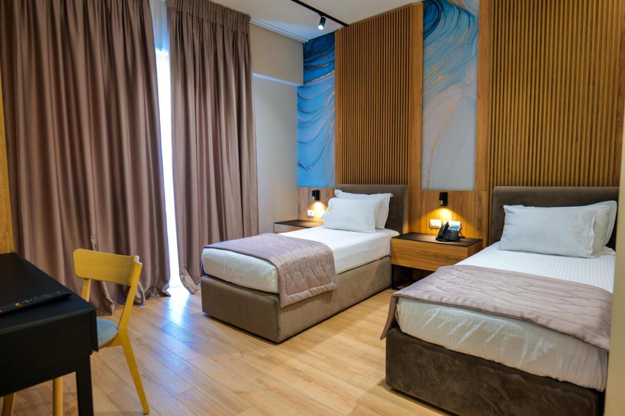 Lord Hotel Tirana Vorë Zewnętrze zdjęcie