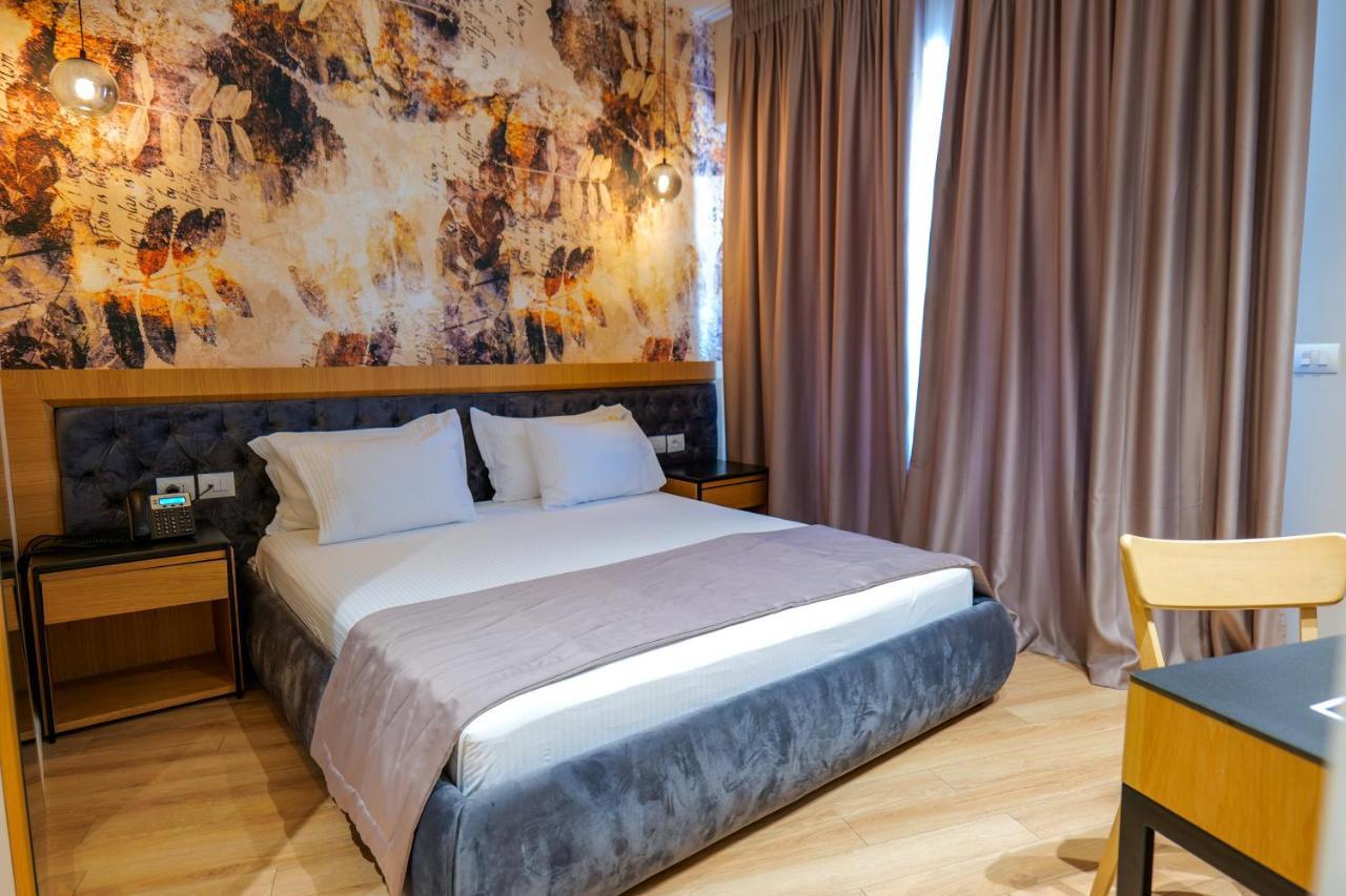 Lord Hotel Tirana Vorë Zewnętrze zdjęcie